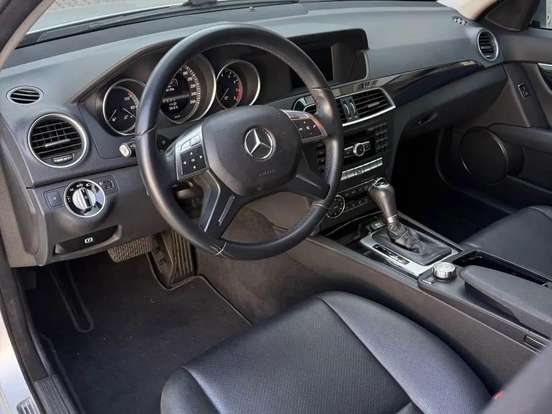 MERCEDES-BENZ-C 180-1.6 CGI SPORT 16V TURBO GASOLINA 4P AUTOMÁTICO MERCEDES-BENZ-C 180-2013