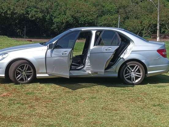 MERCEDES-BENZ-C 180-1.6 CGI SPORT 16V TURBO GASOLINA 4P AUTOMÁTICO MERCEDES-BENZ-C 180-2013
