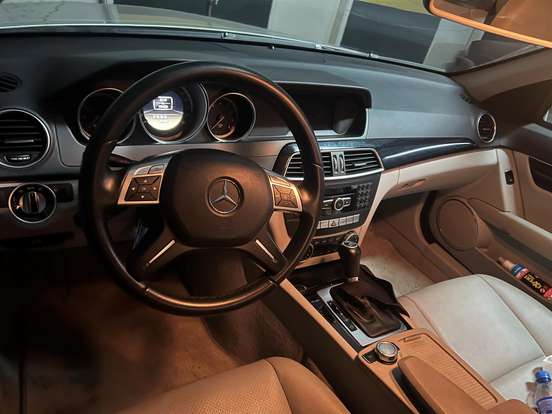 MERCEDES-BENZ-C 180-2012