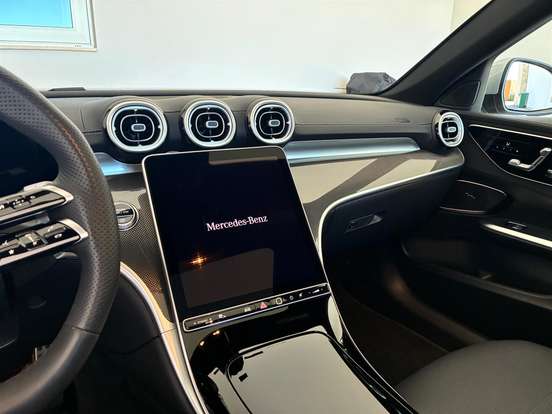MERCEDES-BENZ-C 200-2025