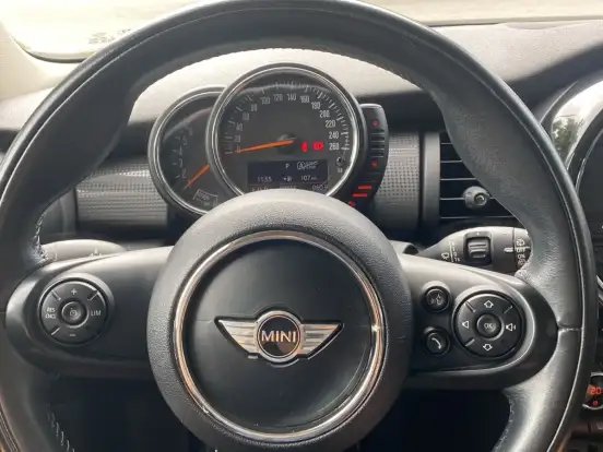 MINI-COOPER-1.5 12V TURBO GASOLINA 2P AUTOMÁTICO MINI-COOPER-2015