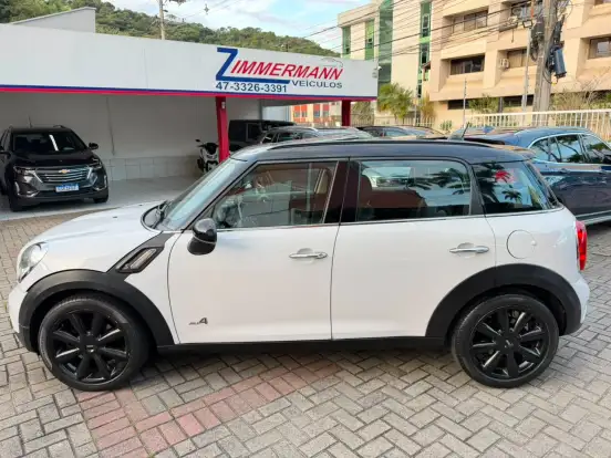 MINI-COUNTRYMAN-1.6 S ALL4 4X4 16V 184CV TURBO GASOLINA 4P AUTOMÁTICO MINI-COUNTRYMAN-2010
