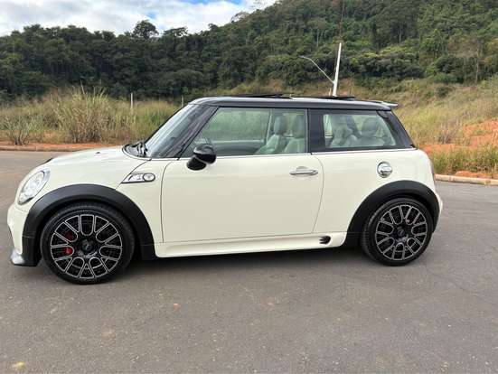 MINI-COOPER-2010