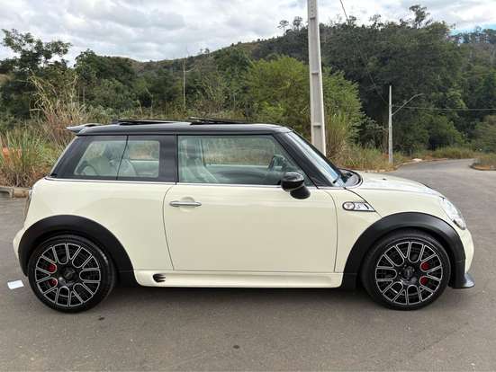 MINI-COOPER-2010