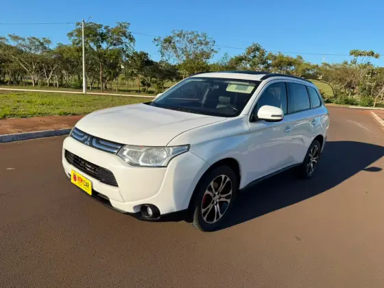 MITSUBISHI OUTLANDER 2.0 16V GASOLINA 4P AUTOMÁTICO MITSUBISHI OUTLANDER 2.0 16V GASOLINA 4P AUTOMÁTICO