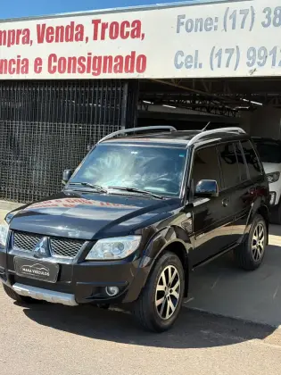MITSUBISHI PAJERO 2.5 HD 4X4 8V TURBO INTERCOOLER DIESEL 4P MANUAL MITSUBISHI PAJERO 2.5 HD 4X4 8V TURBO INTERCOOLER DIESEL 4P MANUAL