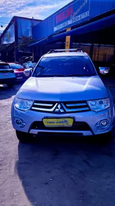 MITSUBISHI PAJERO DAKAR 3.2 HPE 4X4 7 LUGARES 16V TURBO INTERCOOLER DIESEL 4P AUTOMÁTICO