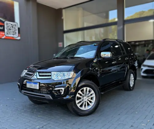 MITSUBISHI PAJERO DAKAR 3.5 HPE 7 LUGARES 4X4 V6 24V FLEX 4P AUTOMÁTICO