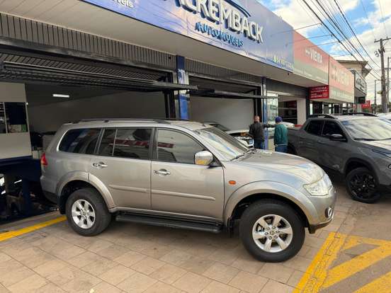 MITSUBISHI-PAJERO DAKAR-3.2 HPE 4X4 7 LUGARES 16V TURBO INTERCOOLER DIESEL 4P AUTOMÁTICO MITSUBISHI-PAJERO DAKAR-2011
