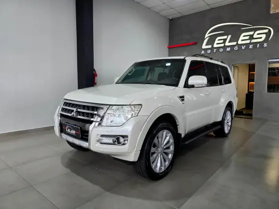 MITSUBISHI PAJERO FULL 3.2 HPE 4X4 16V TURBO INTERCOOLER DIESEL 4P AUTOMÁTICO