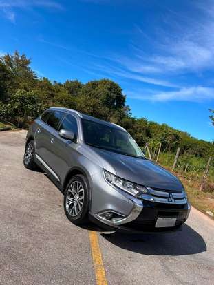 MITSUBISHI-OUTLANDER-2016