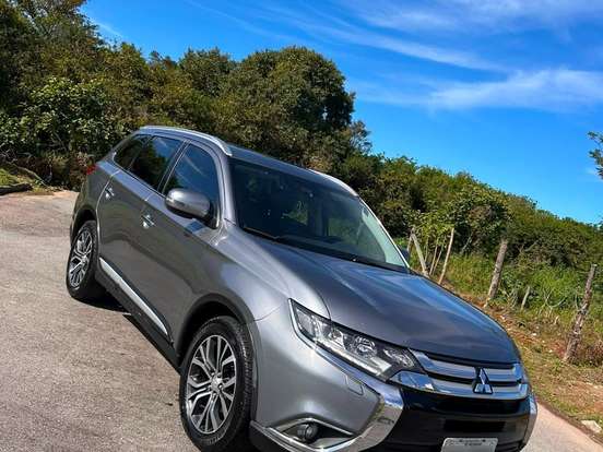 MITSUBISHI-OUTLANDER-2.2 4X4 16V DIESEL 4P AUTOMÁTICO MITSUBISHI-OUTLANDER-2016