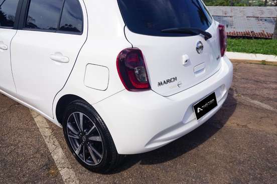NISSAN-MARCH-1.6 SL 16V FLEXSTART 4P XTRONIC NISSAN-MARCH-2018