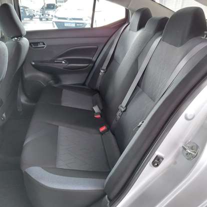 NISSAN-VERSA-2023