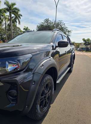 NISSAN-FRONTIER-2024