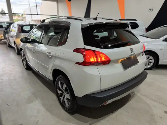 PEUGEOT-2008-1.6 16V FLEX GRIFFE 4P AUTOMÁTICO PEUGEOT-2008-2015