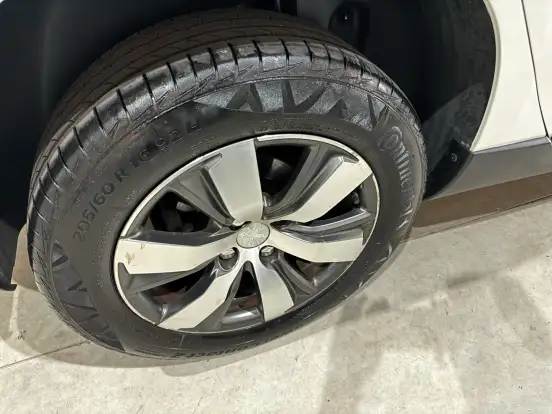 PEUGEOT-2008-1.6 16V FLEX GRIFFE 4P AUTOMÁTICO PEUGEOT-2008-2015