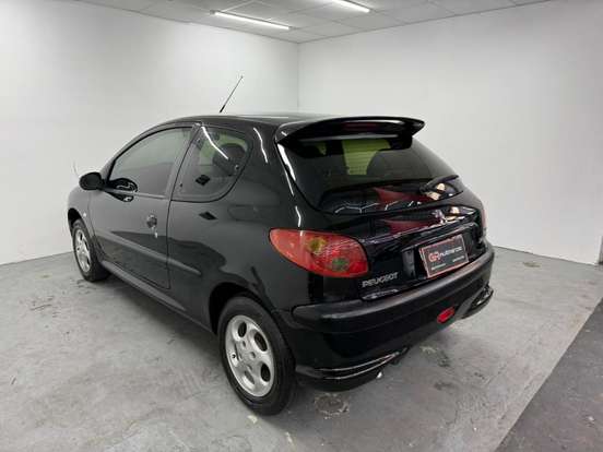 PEUGEOT-206-2005