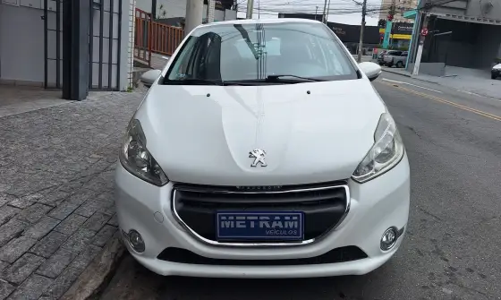 PEUGEOT 208 1.6 ACTIVE PACK 16V FLEX 4P AUTOMÁTICO PEUGEOT 208 1.6 ACTIVE PACK 16V FLEX 4P AUTOMÁTICO