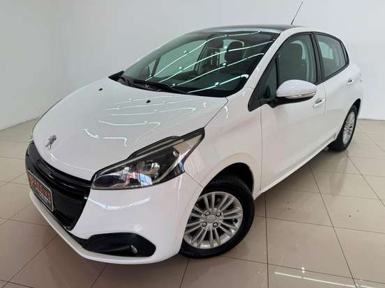 PEUGEOT-208-2017