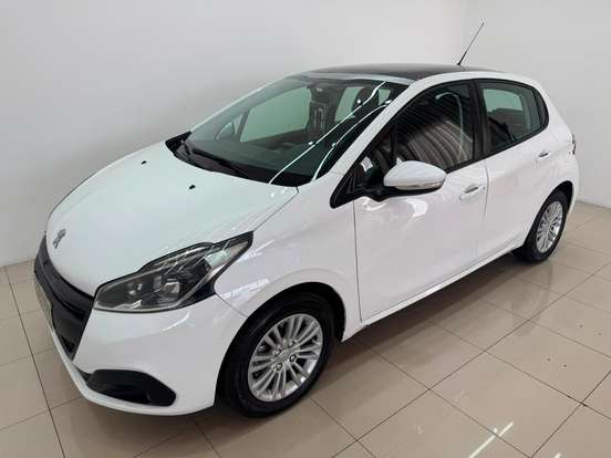 PEUGEOT-208-2017