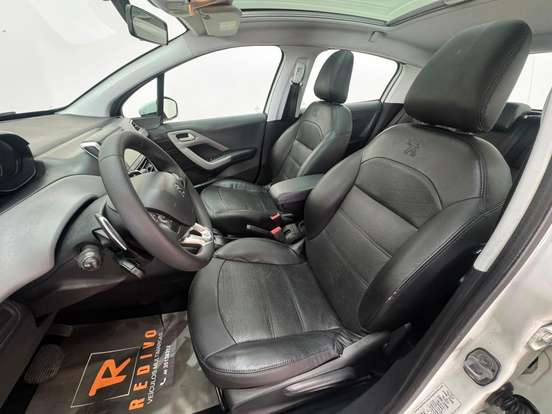 PEUGEOT-208-1.6 ALLURE 16V FLEX 4P AUTOMÁTICO PEUGEOT-208-2017