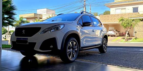 PEUGEOT 2008 1.6 16V FLEX ALLURE PACK 4P AUTOMÁTICO
