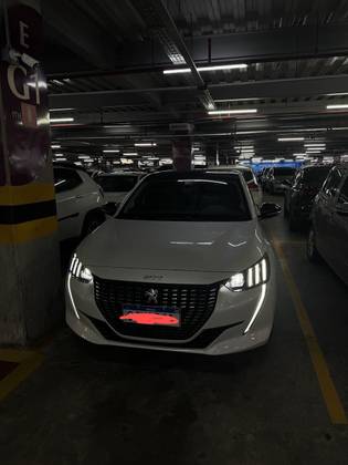 PEUGEOT 208 1.0 TURBO 200 FLEX GRIFFE CVT