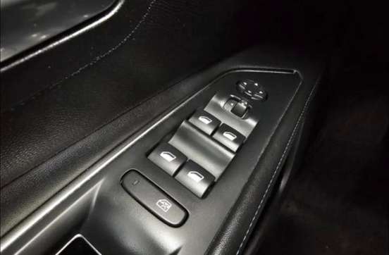 PEUGEOT-3008-2022