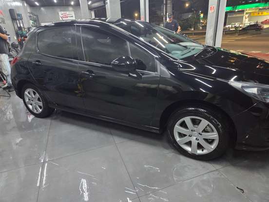 PEUGEOT-308-2018