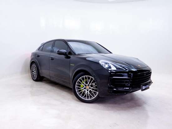 PORSCHE-CAYENNE-2022