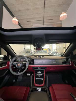 PORSCHE-CAYENNE-2024