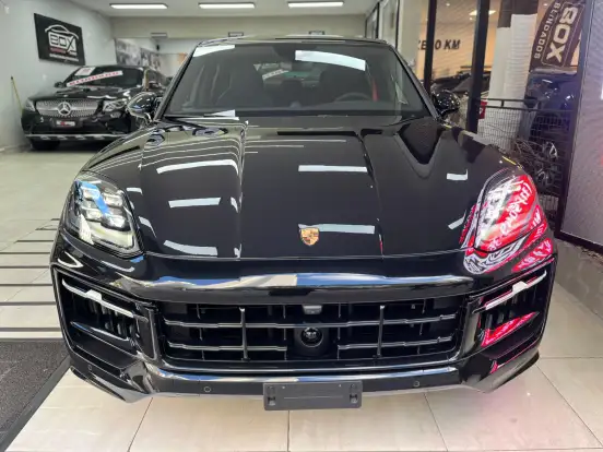 PORSCHE-CAYENNE-2025