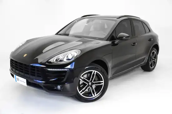 PORSCHE-MACAN-2017