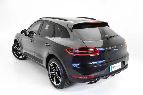 PORSCHE-MACAN-2017