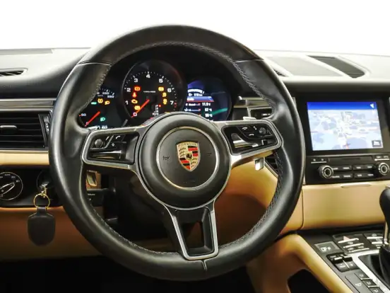 PORSCHE-MACAN-2.0 16V GASOLINA 4P AUTOMÁTICO PORSCHE-MACAN-2017