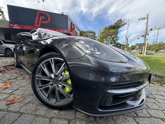 PORSCHE-PANAMERA-2020