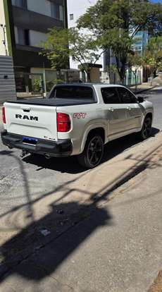 RAM-RAMPAGE-2.0 HURRICANE 4 TURBO GASOLINA R/T 4X4 AUTOMÁTICO RAM-RAMPAGE-2024