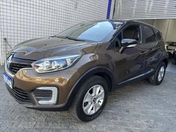 RENAULT CAPTUR 1.6 16V SCE FLEX LIFE X-TRONIC RENAULT CAPTUR 1.6 16V SCE FLEX LIFE X-TRONIC
