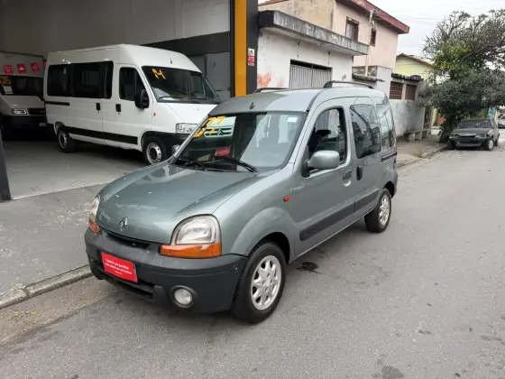 RENAULT KANGOO 1.6 EXPRESSION 16V FLEX 4P MANUAL