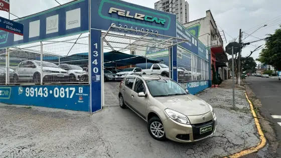 RENAULT SANDERO 1.0 EXPRESSION 16V FLEX 4P MANUAL RENAULT SANDERO 1.0 EXPRESSION 16V FLEX 4P MANUAL