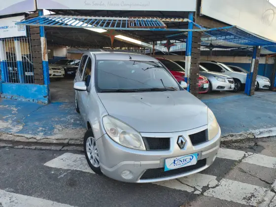 RENAULT SANDERO 1.0 EXPRESSION 16V FLEX 4P MANUAL RENAULT SANDERO 1.0 EXPRESSION 16V FLEX 4P MANUAL