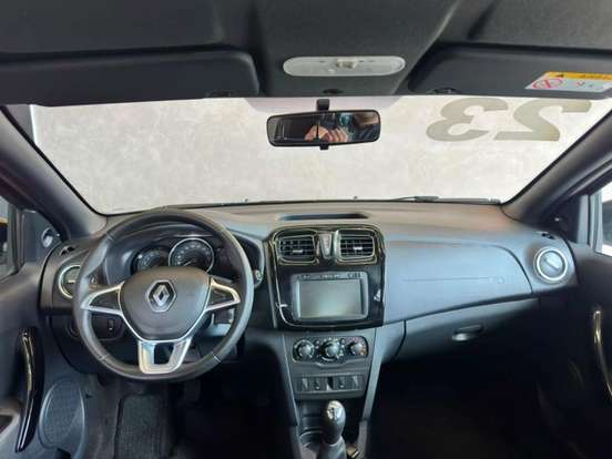 RENAULT-SANDERO-2022