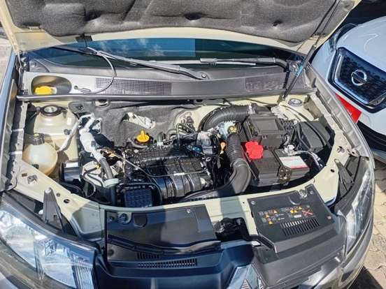 RENAULT-SANDERO-2022