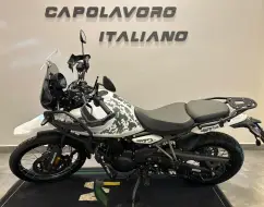 ROYAL ENFIELD HIMALAYAN 450 KAMET WHITE ROYAL ENFIELD HIMALAYAN 450 KAMET WHITE