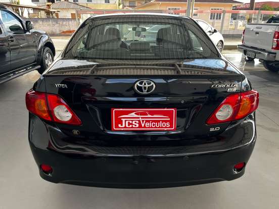 TOYOTA-COROLLA-2011