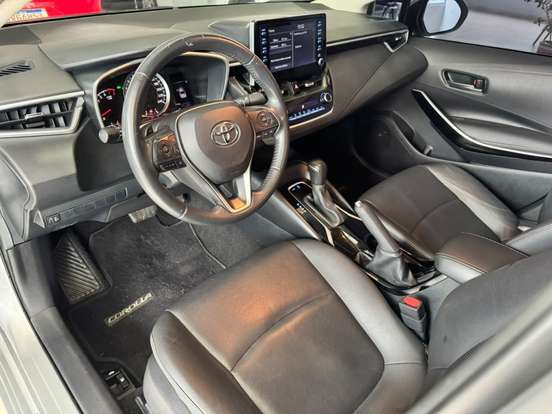 TOYOTA-COROLLA-2020