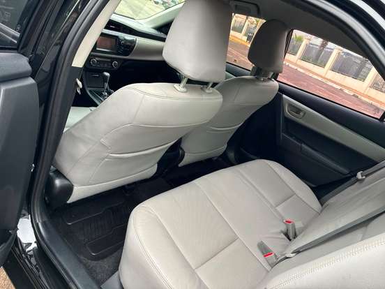 TOYOTA-COROLLA-2015