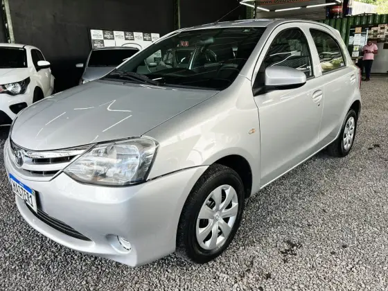 TOYOTA ETIOS 1.3 X 16V FLEX 4P MANUAL TOYOTA ETIOS 1.3 X 16V FLEX 4P MANUAL
