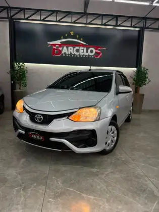 TOYOTA ETIOS 1.5 XS 16V FLEX 4P AUTOMÁTICO TOYOTA ETIOS 1.5 XS 16V FLEX 4P AUTOMÁTICO
